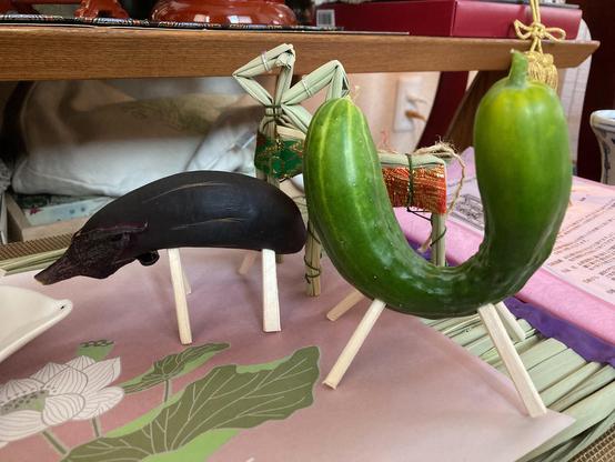 A 'cucumber horse' and 'eggplant ox'.

Image thanks - https://piroko0729.hatenablog.com/