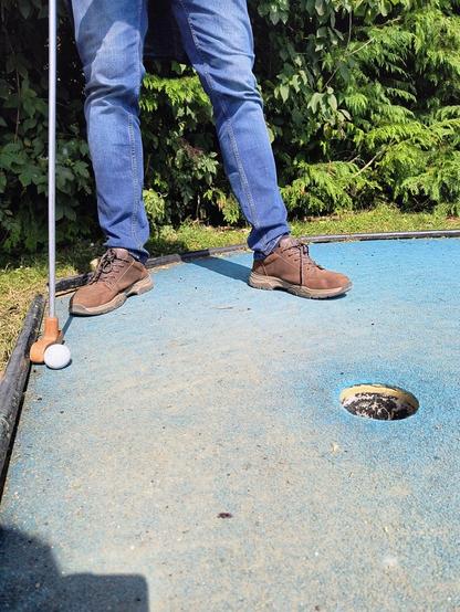 Das Crazy-Golf-Spiel endete fast unentschieden...