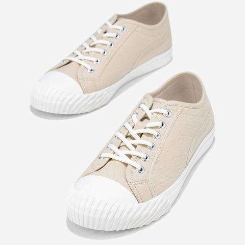 Giày Vải Nữ Bền Đẹp Chất Lượng Xu Hướng Tại Việt Nam 2025