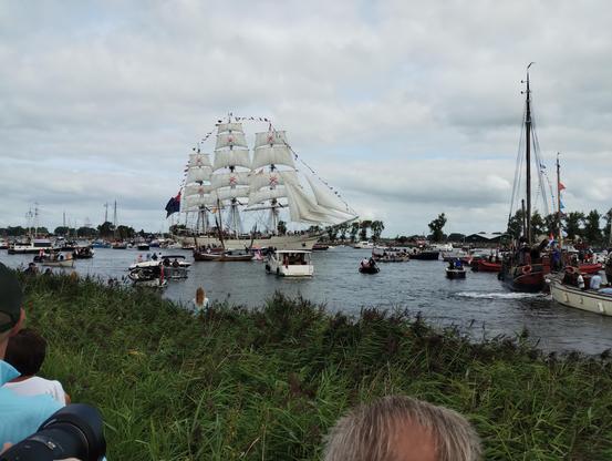 Tallship and a lot of small boats at Sail-in.