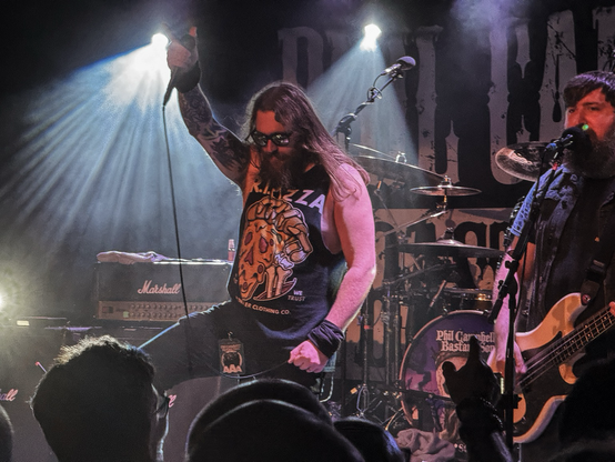 Phil Campbell 