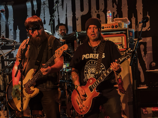 Phil Campbell 