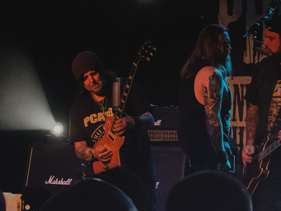 Phil Campbell 