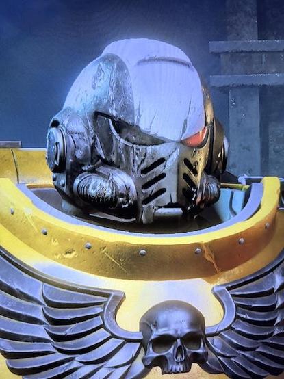 Space Marine Helmet very used, with battle marks. Only can get this helmet if you finish several missions in Lethal mode (and Lethal means Lethal).