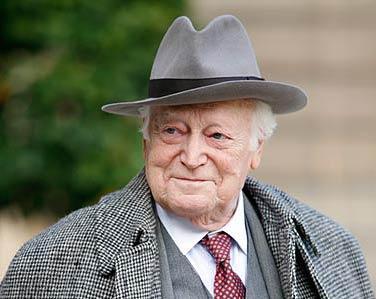 Поділ влади  ...
Моріс Дрюон

Le fractionnement du pouvoir ...
Maurice Druon
https://buymeacoffee.com/valdeloir/nubinipita

#влада #поділ #свобода #демократія #МорісДрюон
#power #separation #freedom #democracy #MauriceDruon