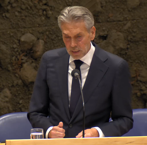 Schoof tijdens het debat