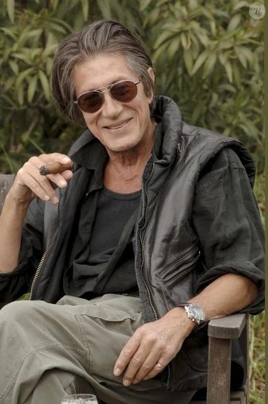 Не знаю, чому ...
Жак Дютрон

Je ne sais plus pourquoi ...
Jacques Dutronc
https://buymeacoffee.com/valdeloir/wevadarasu

#гумор #життя #алкоголь #іронія #цитата
#humor #life #alcohol #irony #quote