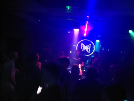 
Day rave, dnb