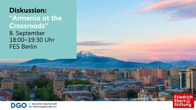 Blick auf Jerewan mit dem Berg Ararat bei Sonnenaufgang, Armenien. Text: Diskussion: „Armenia at the Crossroads”. 8. September, 18-19.30 Uhr, FES Berlin.