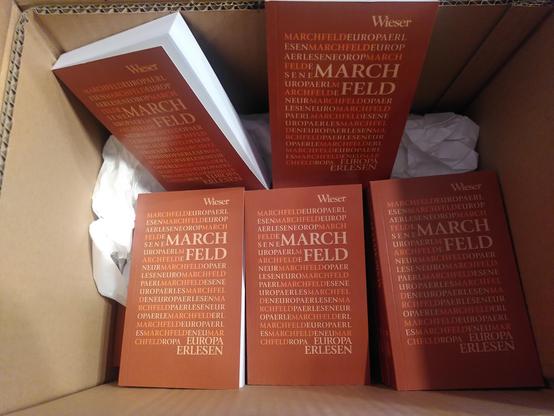 Ungeboxte Bücher