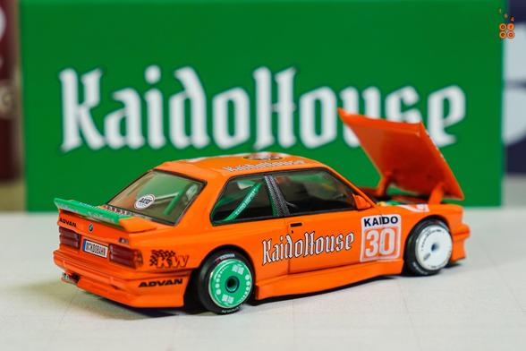 A right side of BMW M3 E30, KaidoHaus V1 by Mini GT in 1:64 scale on AREA 164