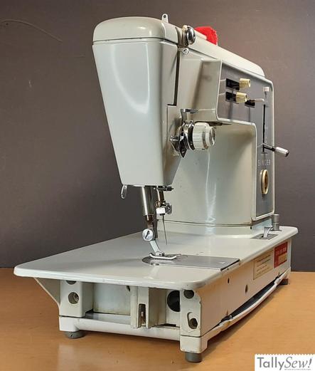 Singer 600 Auto-Reel from the left end
