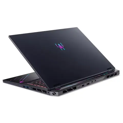 PC portable gamer Acer Predator Helios 18 AI PH18-73 avec processeur Intel Core Ultra 9 275HX, carte graphique RTX 5080, 32 Go DDR5 et écran 18 pouces 4K Mini-LED 250Hz.