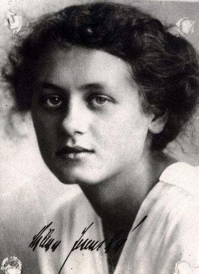 Milena Jesenská (1896 - 1944) - Czech journalist, writer and translator.

Milena Jesenská appears as a poised young woman with strong, well-defined features. Her face is oval with expressive dark eyes, a straight nose, and full lips. She often wears her dark hair in a short, modern bob. She is dressed quite simply.

https://en.wikipedia.org/wiki/Milena_Jesensk%C3%A1#/media/File:Milena_Jesensk%C3%A1.jpg