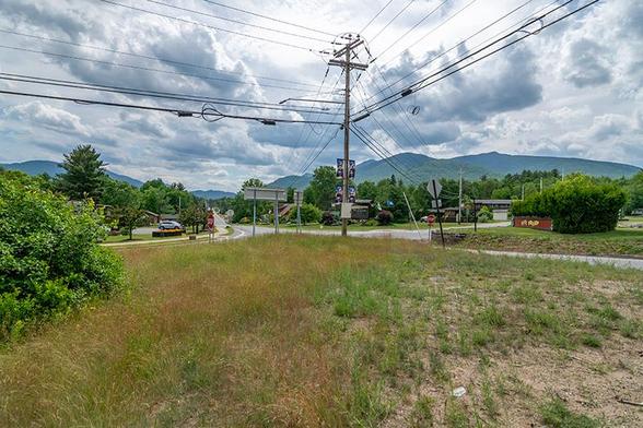 CORNER LOT IN WILMINGTON
Lot Whiteface