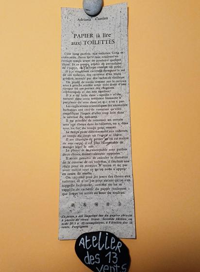 rouleau de papier (à lire aux) toilettes, livre objet