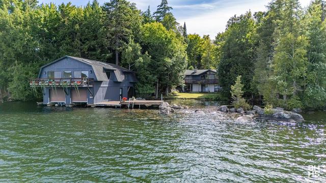 DEAR CROSSING ON LAKE PLACID
Exterior