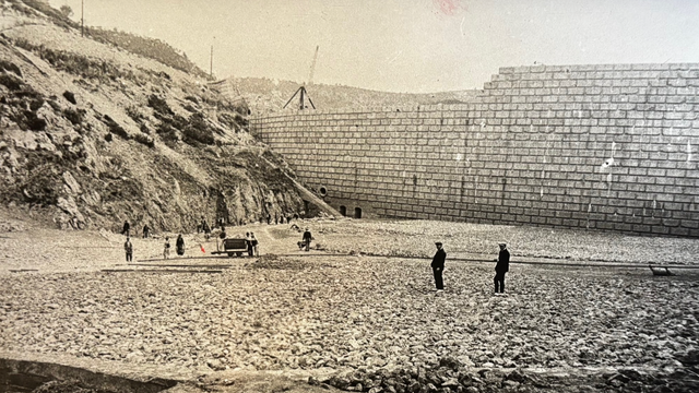 Construcció del pantà de Foix (Arxiu Municipal de Cubelles)
