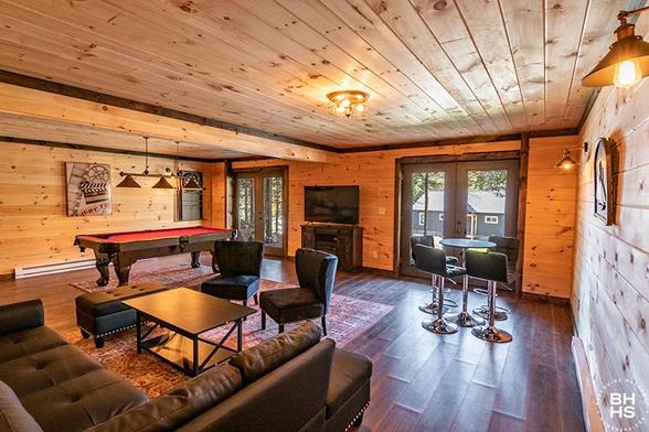 NEWLY BUILT LOG HOME IN LAKE PLACID
Lower Level Entertainment Area