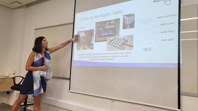 Dr. Panëels presenting CEA's work