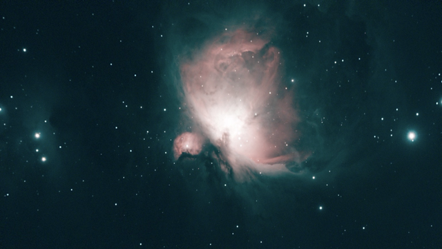 M42 The Orion Nebula - unprocessed image. The most important stars are the four bright, young stars in its center, collectively known as the Trapezium Cluster (Theta-1 Orionis), which illuminate the gas.