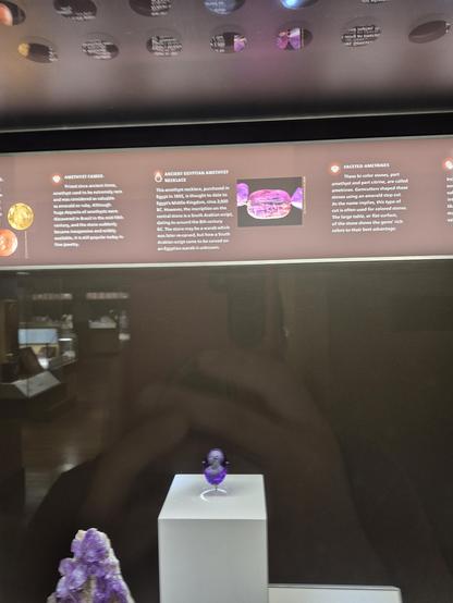 ANCIENT EGYPTIAN #AMETHYST NECKLACE

The amethyst necklare, purchased in Egypt in 1895, in thought to date ta Egypt's #MiddleKingdom, crue 2:000 C. However, the insignian on the cential stone is a South Arabian script dating to around the 8th century BC. The stane may be a stand which was later re-carued, but how a South Arshian solpt came to be carved on an Egyptian #scarab