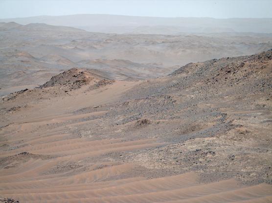 Mars Perseverance Sol 1640: Right Mastcam-Z Camera / enhanced.
NASA's Mars Perseverance rover acquired this image using its Right Mastcam-Z camera. Mastcam-Z is a pair of cameras located high on the rover's mast.

Sept. 30, 2025 (Sol 1640), 11:16:33

source image: https://mars.nasa.gov/mars2020/multimedia/raw-images/ZR0_1640_0812526110_193EBY_N0790732ZCAM09723_1100LMJ

Image Credit: NASA/JPL-Caltech/ASU/Jackie Branc