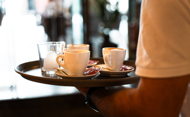 Des del 2007 que l'atur no registrava un descens just després de la temporada d'estiu (iStock)