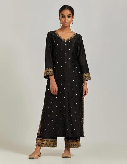 Black Chanderi Silk Embroidered Kurta Set
