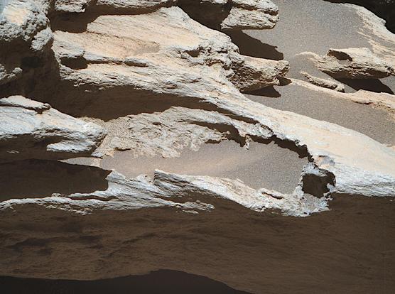 Mars Perseverance Sol 1644: Right Mastcam-Z Camera / enhanced.
NASA's Mars Perseverance rover acquired this image using its Right Mastcam-Z camera. Mastcam-Z is a pair of cameras located high on the rover's mast.

Oct. 4, 2025 (Sol 1644), 12:04:30

source image: https://mars.nasa.gov/mars2020/multimedia/raw-images/ZR0_1644_0812884161_443EBY_N0790870ZCAM09728_1100LMJ

Image Credit: NASA/JPL-Caltech/ASU/Jackie Branc