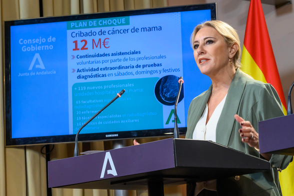 La portaveu del govern andalús ha presentat un pla de xoc de gairebé 12 milions d'euros (Raúl Caro / EFE)