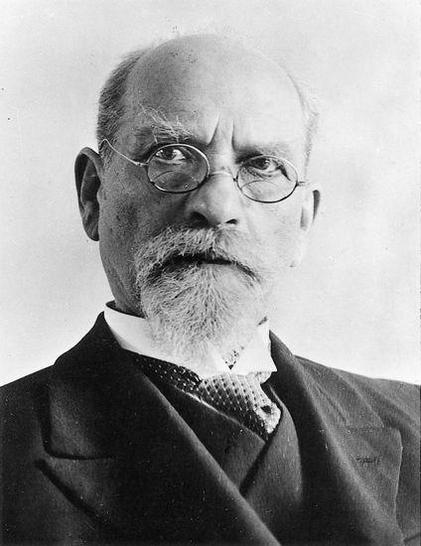 Будь-яка свідомість ...
Едмунд Гусерль

Alles Bewusstsein ist ...
Edmund Husserl
https://buymeacoffee.com/valdeloir/fulobaponu

#свідомість #філософія #Гусерль #феноменологія #мислення
#consciousness #philosophy #Husserl #phenomenology #thinking