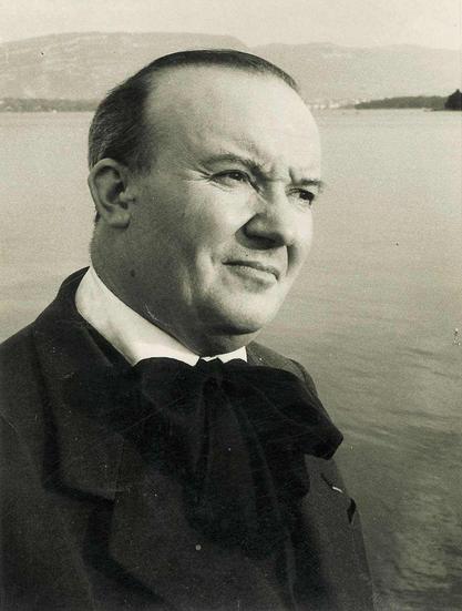 Жити — означає ...
Рауль Фоллеро

Vivre, c'est ...
Raoul Follereau
https://buymeacoffee.com/valdeloir/yuhujunige

#життя #доброта #альтруїзм #натхнення #Фоллеро
#life #kindness #altruism #inspiration #Follereau