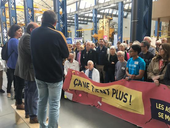 Photos des assos à Brest, rassemblées sous la bannière « ça ne tient plus ! » 