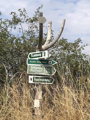 
#ausflugstipp #wandern #radfahren #höhle #sagen #natur #nature #Ferienhausvermietung #urlaubmithund #radtour #franzosenhöhle