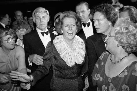 Замах у Брайтоні.
https://buymeacoffee.com/valdeloir/kerufovihi

#ЗамахУБрайтоні #МаргаретТетчер #ІРА #Теракт1984 #ПолітичнаІсторія 
#BrightonBombing #MargaretThatcher #IRA #TerrorAttack1984 #PoliticalHistory
