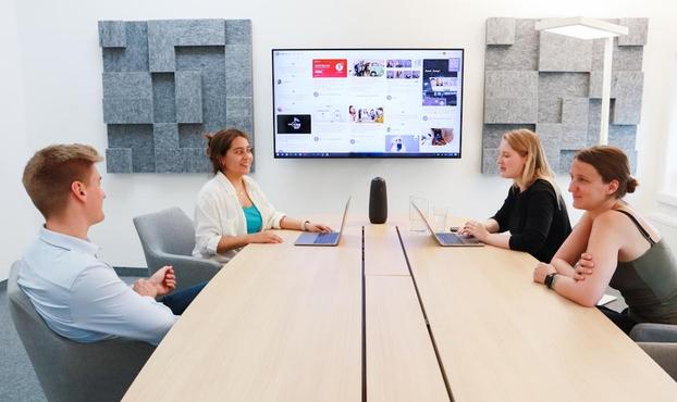 Keep meetings focused. Replace sensitive app icons with neutral ones instantly. #ScreenSharing #Privacy #MacOS