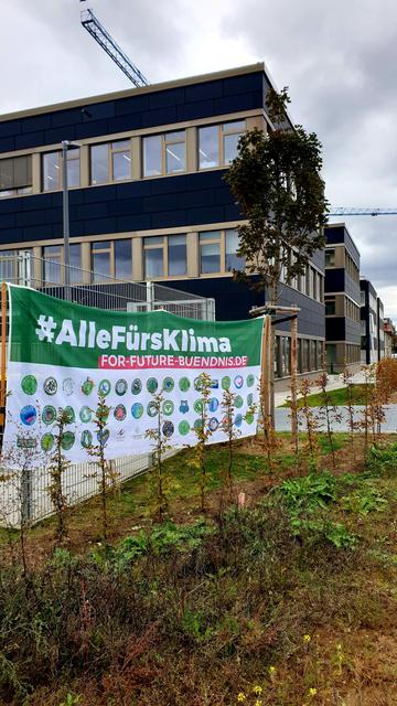 Blickfang fürs Event: Das Together for Future Banner #AlleFürsKlima