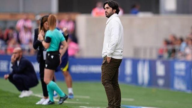 Segona temporada de Pere Romeu a la banqueta del Barça (Europa Press)