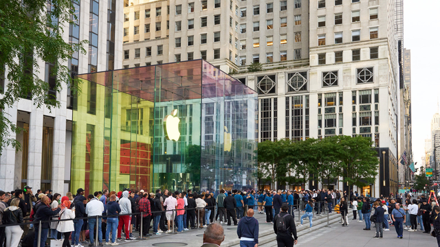 https://www.apple.com/ae/newsroom/2023/09/iphone-15-lineup-and-new-apple-watch-lineup-arrive-worldwide/