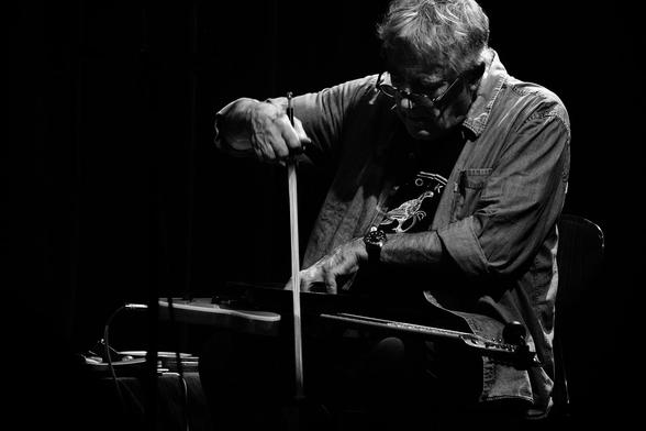 Fred Frith from Frelonia @ Pilar / 2025