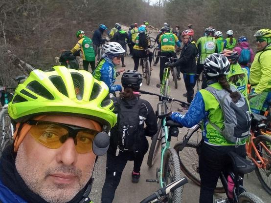 Tolhuin 2025 🇦🇷 

BICICLETEADA x la vida en homenaje al Dr. RENÉ FAVALORO 

#Favaloro #Ciclismo #RioGrande #Tolhuin #Ushuaia #TDF 