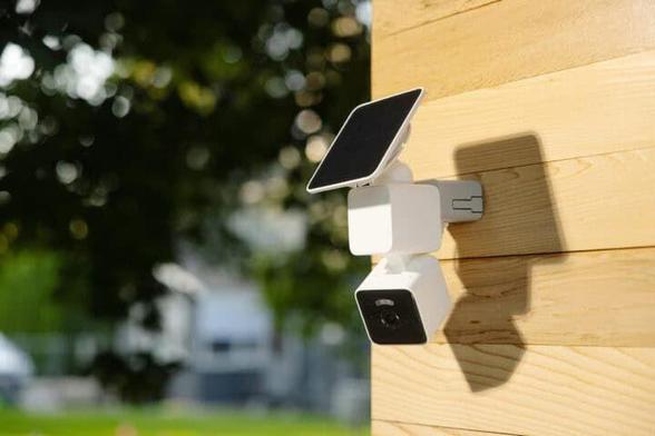 Wyze Launches Solar Cam Pan to Keep Your Yard Safe