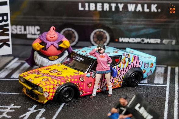 Nissan Skyline Kenmeri in LBWK Kuma livery in 1:64 scale with 1:64 figure on AREA 164.