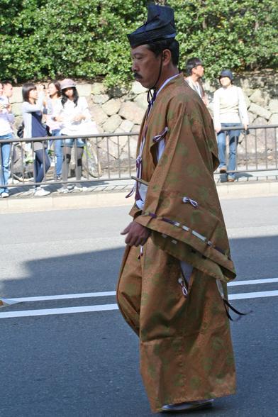More than 2000 performers parade for 5 hours along a 2km route for the Jidai Matsuri.