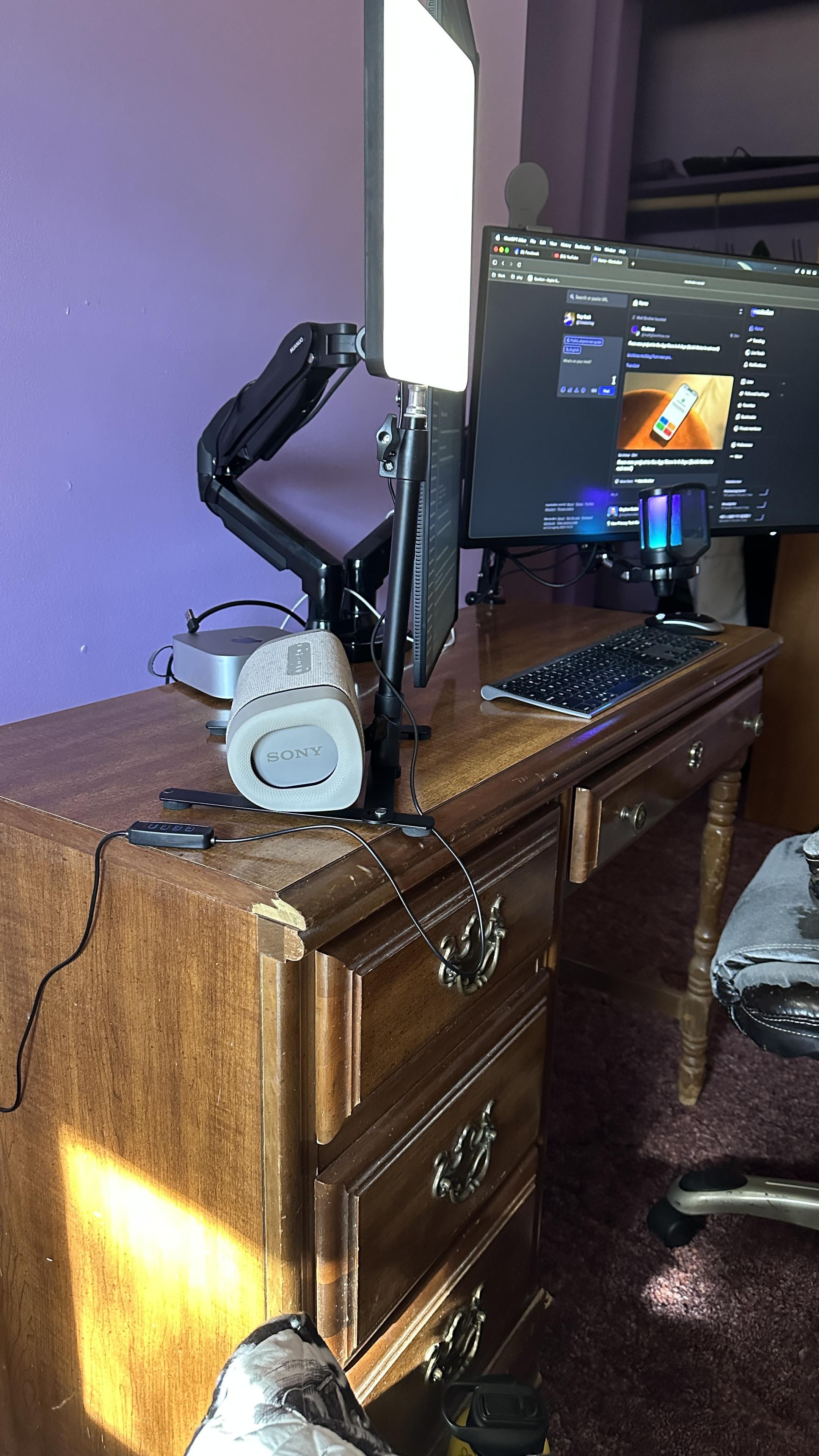 Posted media