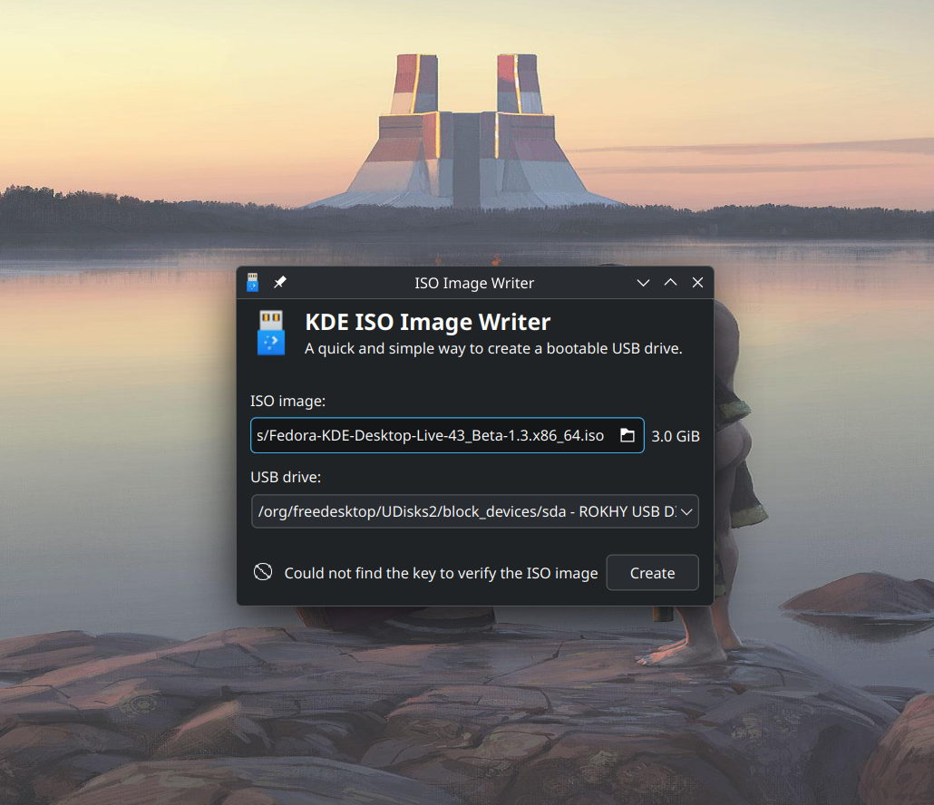 Screenshot of KDE ISO Image Writer writing the install ISO for Fedora KDE 43 Beta to a USB stick.