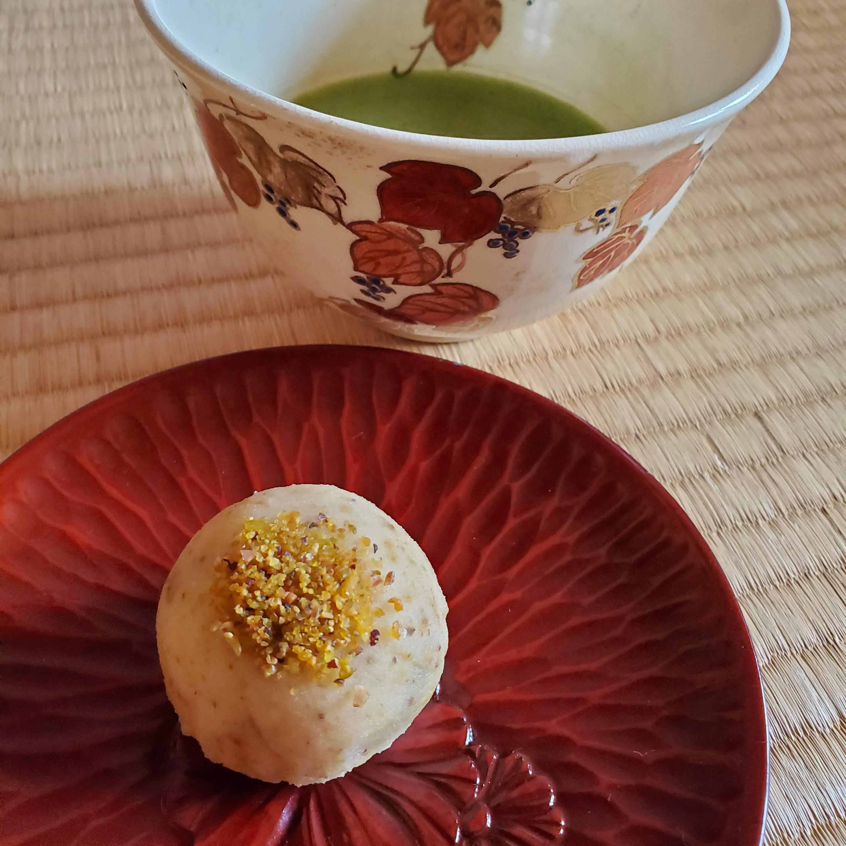 Chestnut flavoured sweet for autumn.