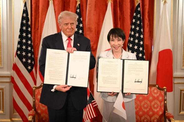 La Première ministre japonaise Sanae Takaichi et le président américain Donald Trump.