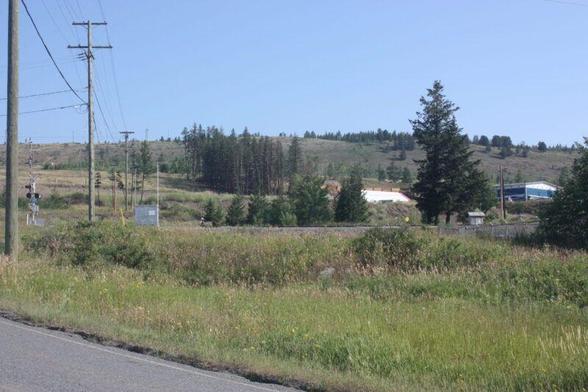 A long gentle hill divides one valley from the next. The HBC Brigades did not, however, ride over this hill, although they did travel from the valley on its other side to this grassy valley. 